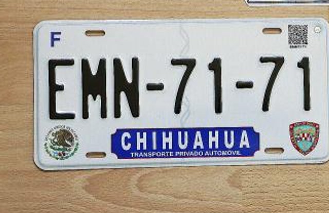 Current standard-issue license plate from Chihuahua, Mexico